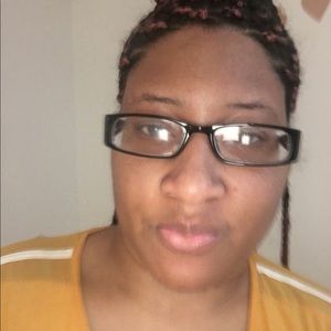 Meet your Posher, Latasha